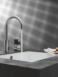Read more about the article Hotels & Resorts: Blending Luxury Design with Touchless Technology